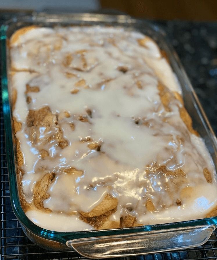 CINNAMON ROLL CAKE WITH CREAM CHEESE FROSTING