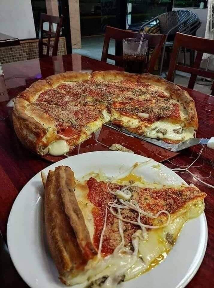 HOMEMADE CHICAGO STYLE DEEP DISH PIZZA