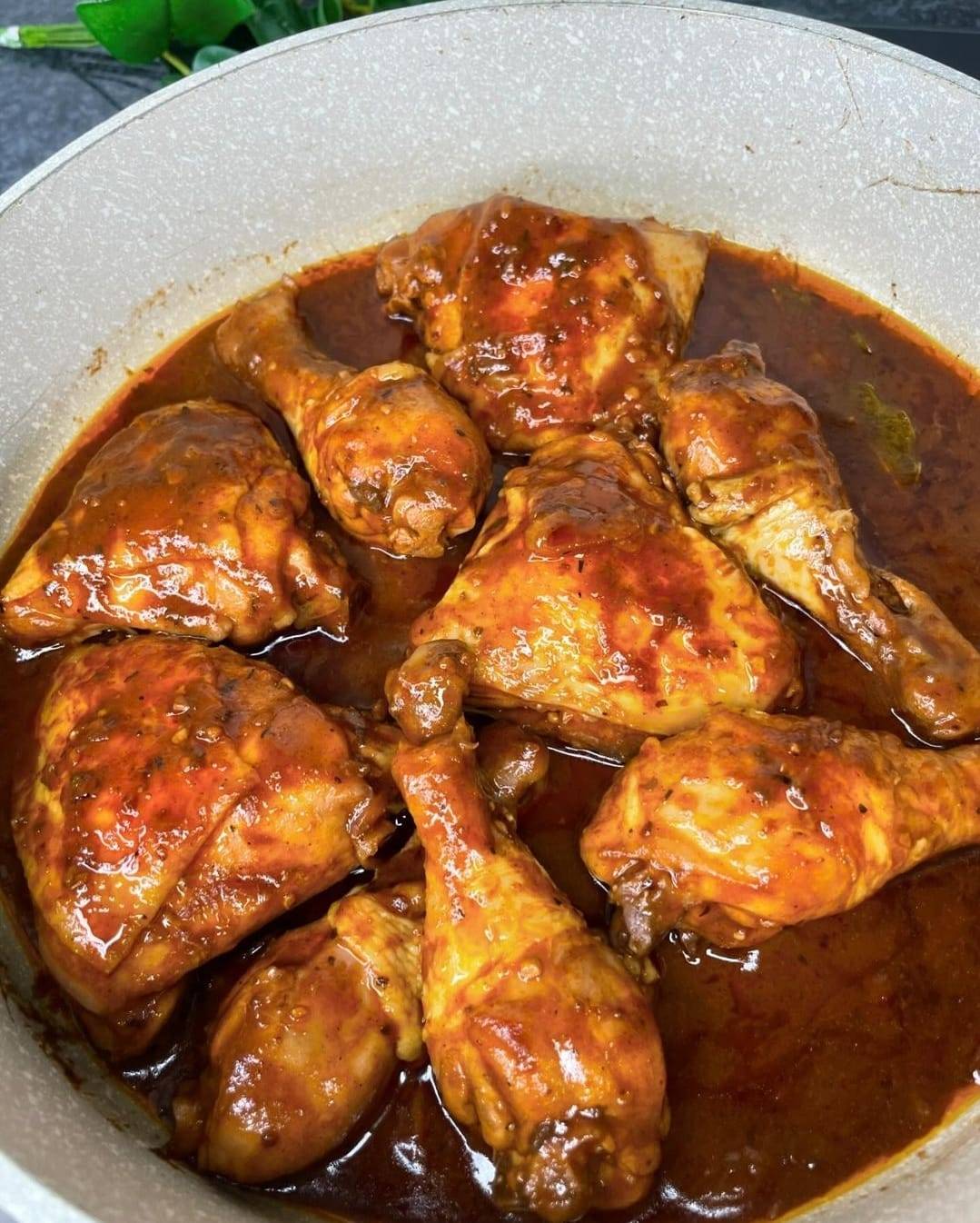 Succulent Stewed Chicken: A Flavorful Comfort Food Delight