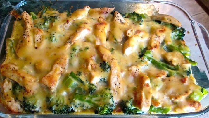 SKINNY CHICKEN BROCCOLI CASSEROLE