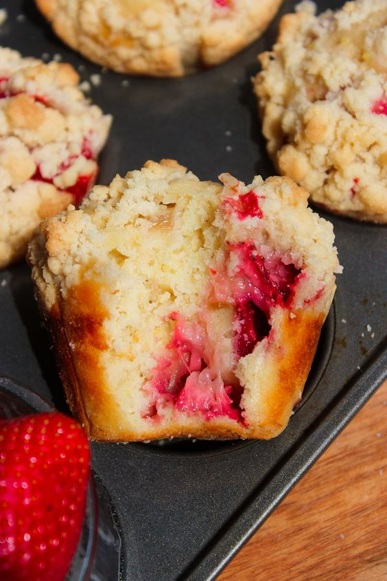 Strawberry Rhubarb Muffins